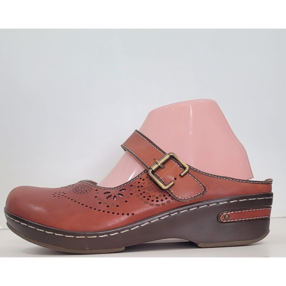 L'Artiste by Spring Step NEW Aneria Clog Laser Cut Camel Leather EU-42 US-10.5